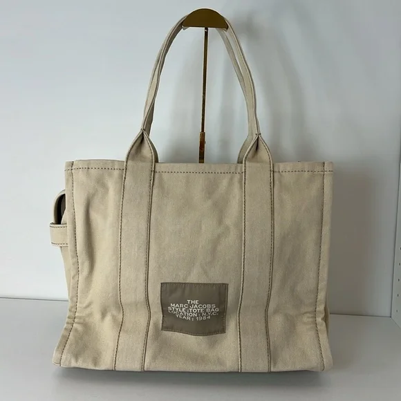 Marc Jacobs The Tote Bag in Ivory - Like New - Picture 5 of 11